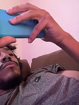 Snapshot of Mineirinho043 chatting on October 20, 2025, 4:40 pm Mineirinho043 online show from October 20, 2025, 4:40 pm