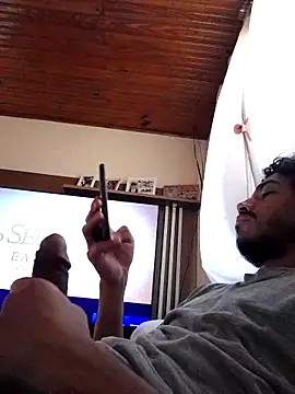 Snapshot of Mineirinho043 chatting on October 14, 2025, 2:28 pm Mineirinho043 online show from October 14, 2025, 2:28 pm