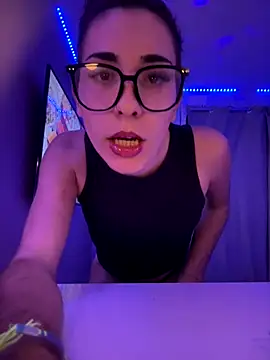 Snapshot of BBSTRING chatting on November 15, 2025, 7:07 pm BBSTRING online show from November 15, 2025, 7:07 pm