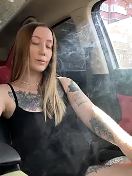 Snapshot of Pussy_Drive03 chatting on September 18, 2025, 6:27 am Pussy Drive03 online show from September 18, 2025, 6:27 am