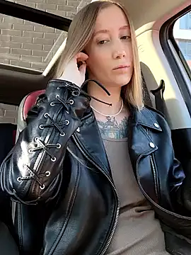 Snapshot of Pussy_Drive03 chatting on September 19, 2025, 2:37 am Pussy Drive03 online show from September 19, 2025, 2:37 am