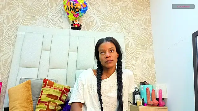 dafnnelewis online show from April 8, 2026, 12:06 pm