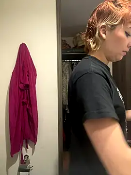 Snapshot of Maggie_Geller chatting on September 18, 2025, 3:26 pm Maggie Geller online show from September 18, 2025, 3:26 pm