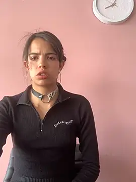 Isabella Rizzo online show from February 27, 2025, 6:20 pm