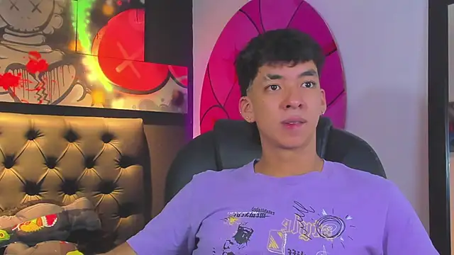 Snapshot of ISAAC_CRYSTON chatting on September 27, 2025, 7:53 pm ISAAC CRYSTON online show from September 27, 2025, 7:53 pm