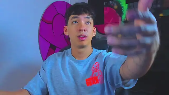 Snapshot of ISAAC_CRYSTON chatting on October 7, 2025, 7:26 pm ISAAC CRYSTON online show from October 7, 2025, 7:26 pm