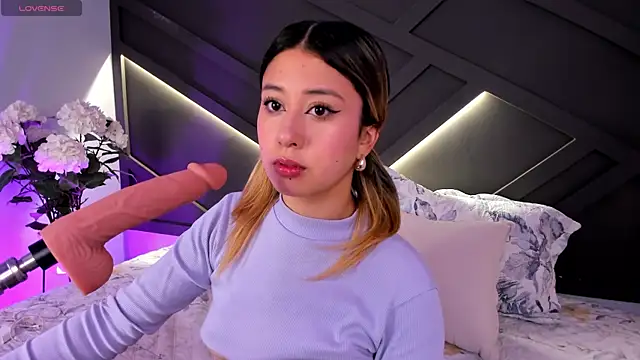 Snapshot of cloe_palmer chatting on March 22, 2025, 5:09 pm cloe palmer online show from March 22, 2025, 5:09 pm