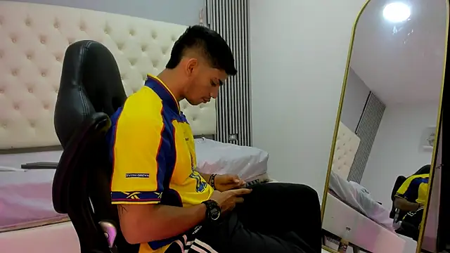 ANDRES STUD online show from March 30, 2026, 3:41 am