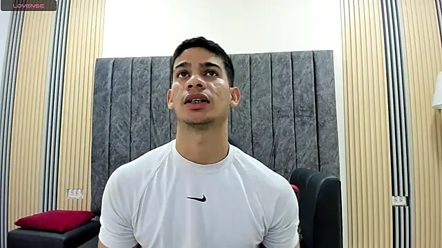 Snapshot of ANDRES_STUD chatting on February 4, 2026, 3:23 am ANDRES STUD online show from February 4, 2026, 3:23 am