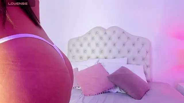 FelicityAdams online show from February 17, 2025, 1:00 pm