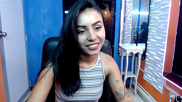 julieta fn online show from November 13, 2025, 3:49 pm