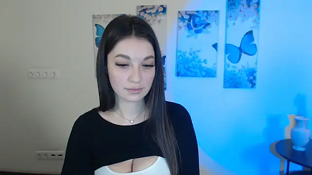 Eva Eldis online show from February 3, 2025, 4:52 pm