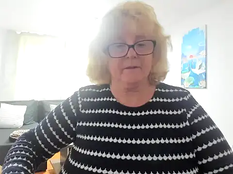 Snapshot of NoraJohnson6 chatting on October 4, 2025, 1:34 pm NoraJohnson6 online show from October 4, 2025, 1:34 pm