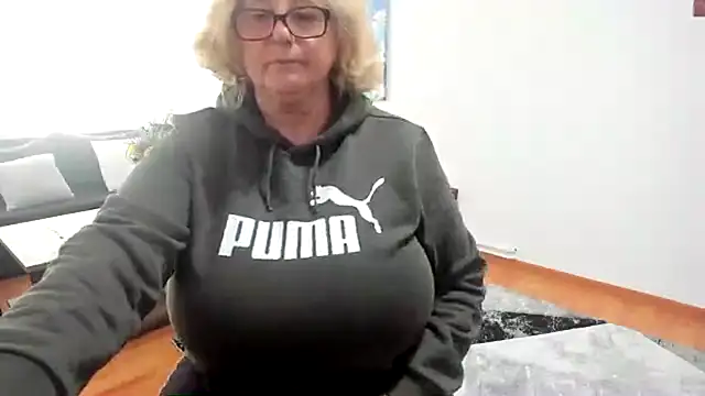 Snapshot of NoraJohnson6 chatting on October 1, 2025, 10:41 am NoraJohnson6 online show from October 1, 2025, 10:41 am