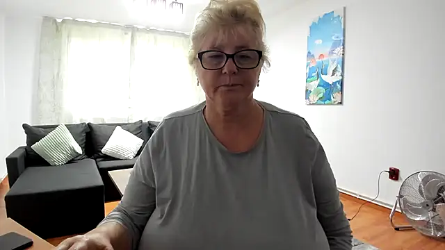 Snapshot of NoraJohnson6 chatting on September 20, 2025, 5:45 am NoraJohnson6 online show from September 20, 2025, 5:45 am