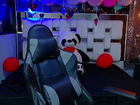 Natha and Sophia online show from February 17, 2025, 1:47 am