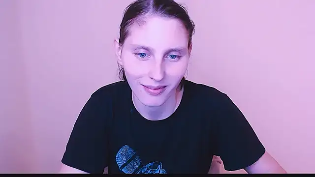 AdrianaRich  online show from February 11, 2025, 10:58 am