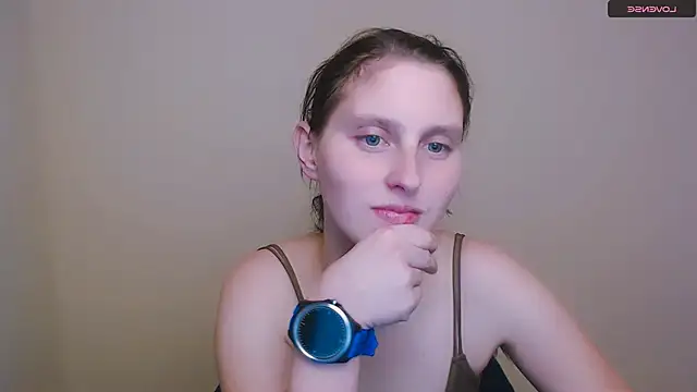 AdrianaRich  online show from February 5, 2025, 10:41 am