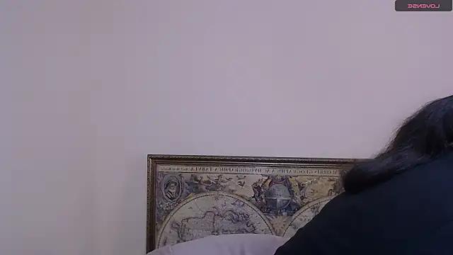 AdrianaRich  online show from March 20, 2025, 11:16 am