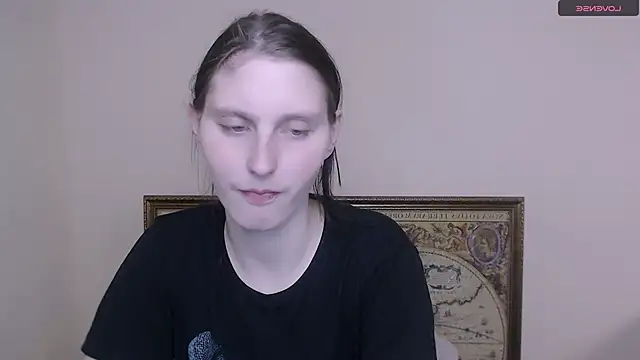AdrianaRich  online show from March 21, 2025, 8:17 am