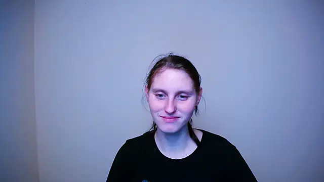 AdrianaRich  online show from March 4, 2025, 7:51 am