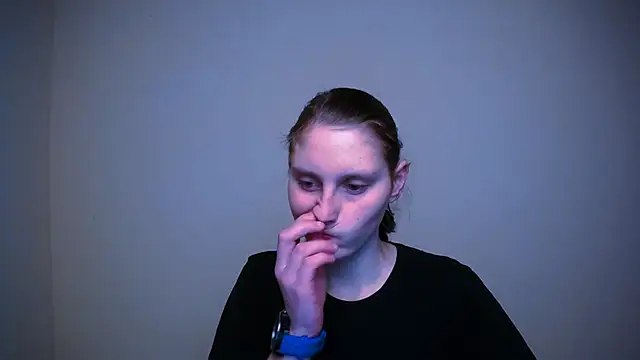 AdrianaRich  online show from February 26, 2025, 7:34 am