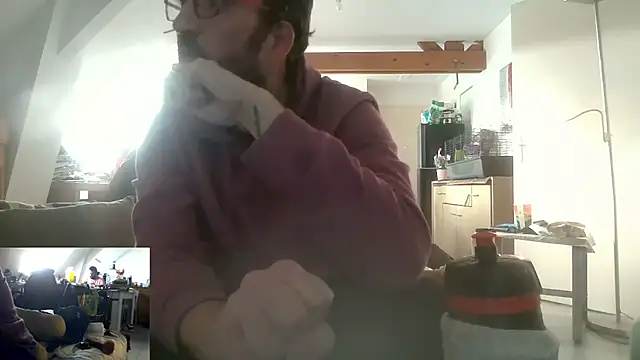 Snapshot of Mastersanges chatting on October 8, 2025, 11:45 am Mastersanges online show from October 8, 2025, 11:45 am