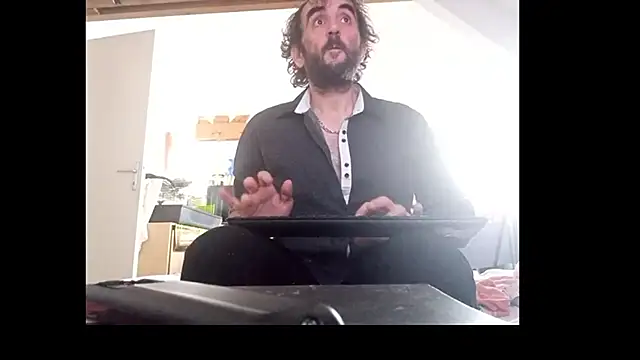 Mastersanges online show from July 10, 2026, 1:33 pm