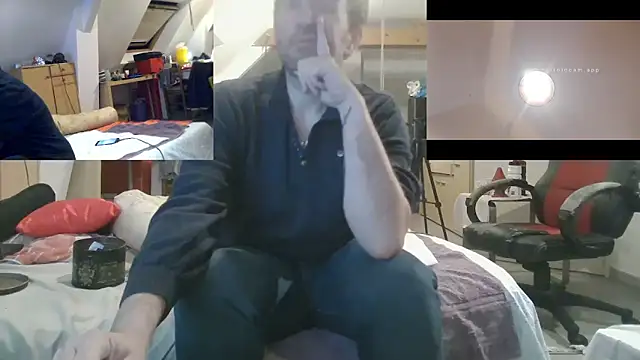 Snapshot of Mastersanges chatting on September 18, 2025, 8:01 pm Mastersanges online show from September 18, 2025, 8:01 pm