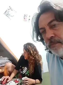 jeans and emma online show from November 16, 2025, 12:48 am