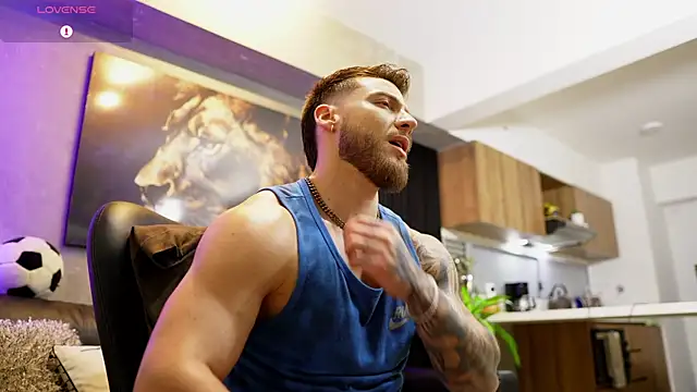 Snapshot of David_blake_ chatting on October 30, 2025, 5:39 am David blake  online show from October 30, 2025, 5:39 am