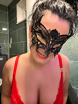 Loveblackzilla online show from November 5, 2025, 7:50 pm