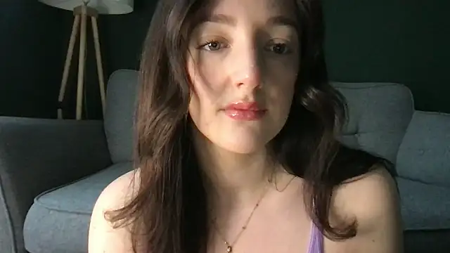 laceyjames24 online show from April 15, 2026, 9:37 am