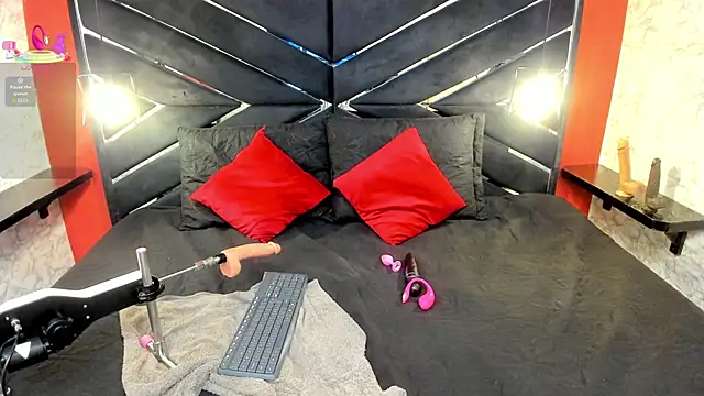 Snapshot of IVISBOUNCYASS chatting on January 18, 2026, 1:36 pm IVISBOUNCYASS online show from January 18, 2026, 1:36 pm