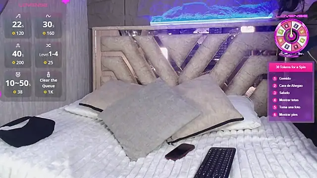 Miaa Lee7 online show from March 3, 2026, 9:33 pm