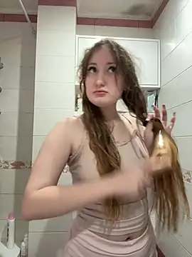 Snapshot of Evi_murr chatting on February 17, 2025, 11:44 am Evi murr online show from February 17, 2025, 11:44 am