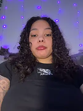 tastylolaaa online show from May 27, 2026, 9:55 pm