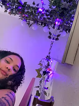 tastylolaaa online show from October 1, 2025, 4:28 am