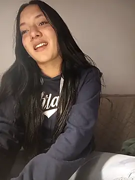 Snapshot of CuteHarper chatting on October 18, 2025, 2:35 am CuteHarper online show from October 18, 2025, 2:35 am