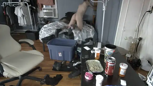 BadJewfucks online show from May 13, 2026, 6:09 am