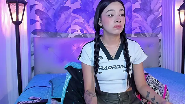 Snapshot of Sami_Evanns chatting on October 4, 2025, 3:08 am Sami Evanns online show from October 4, 2025, 3:08 am