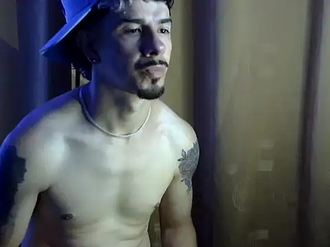 venusfranco 94 online show from April 15, 2026, 7:36 am