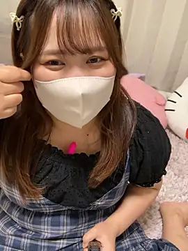 mitarashi awww online show from September 22, 2025, 9:10 pm