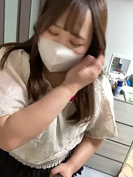 mitarashi awww online show from October 3, 2025, 2:07 pm