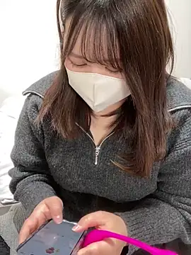 mitarashi awww online show from March 19, 2025, 12:12 pm
