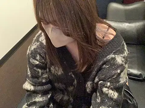mitarashi awww online show from February 18, 2025, 5:09 pm