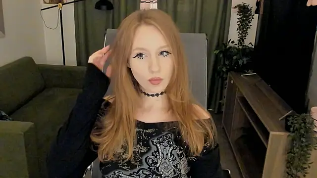DariaTate online show from July 4, 2026, 5:39 pm