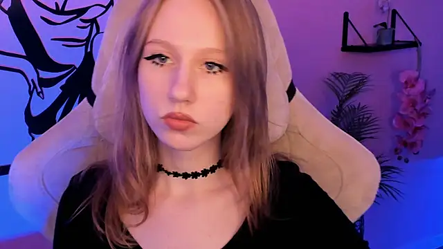 DariaTate online show from October 17, 2025, 11:34 am