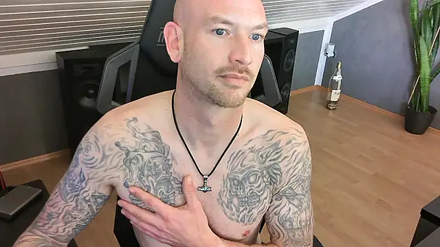 Snapshot of Fit_Firefigther chatting on November 3, 2025, 9:02 am Fit Firefigther online show from November 3, 2025, 9:02 am