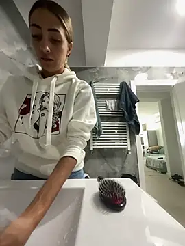 BonyBon29 online show from April 13, 2026, 11:47 am